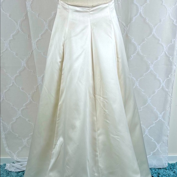 VIE By Victoria Royal Silk Ball Gown Skirt w/tulle - Picture 3 of 5